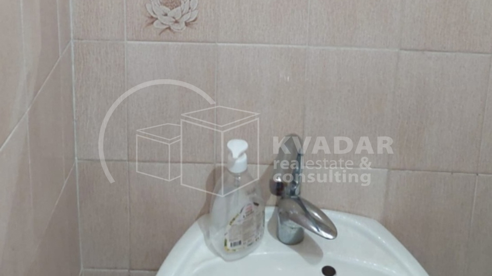 Commercial Property, 17 m2, For Sale, Lovran