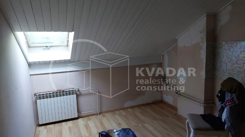 ZAGREB&sol;TU&Scaron;KANAC-KRALJEVEC&sol;7-SOBNA&sol;PREKRASNA KU&Cacute;A&plus;VRT&sol;OKRU&Zcaron;ENA PREDIVNOM PRIRODOM&excl;