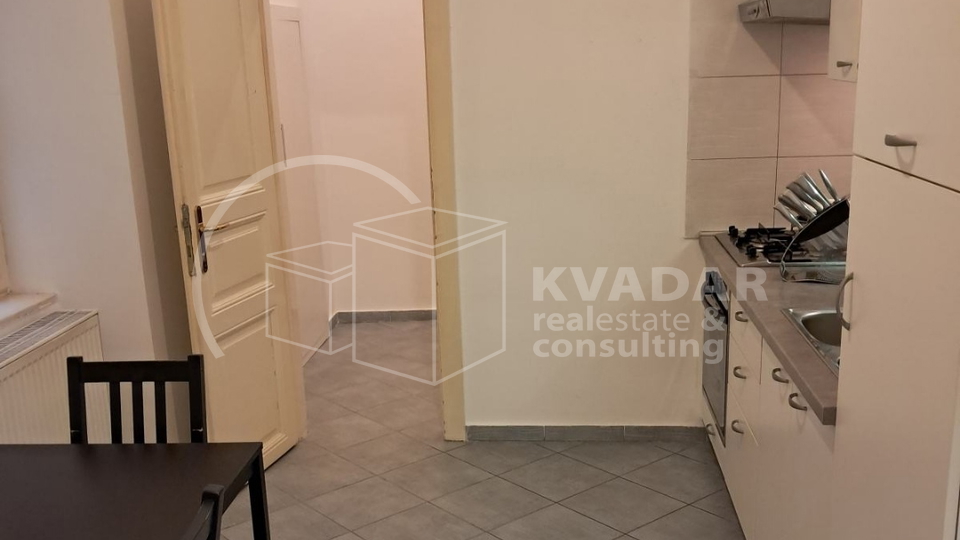 SUPER PRILIKA!FRANKOPANSKA/PREKRASAN POSLOVNI PROSTOR 85m2!