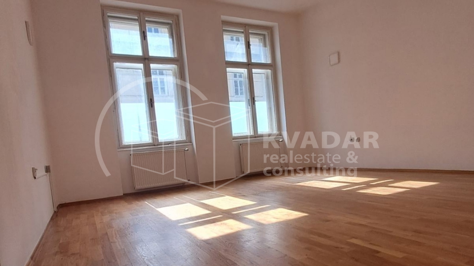 SUPER PRILIKA!FRANKOPANSKA/PREKRASAN POSLOVNI PROSTOR 85m2!