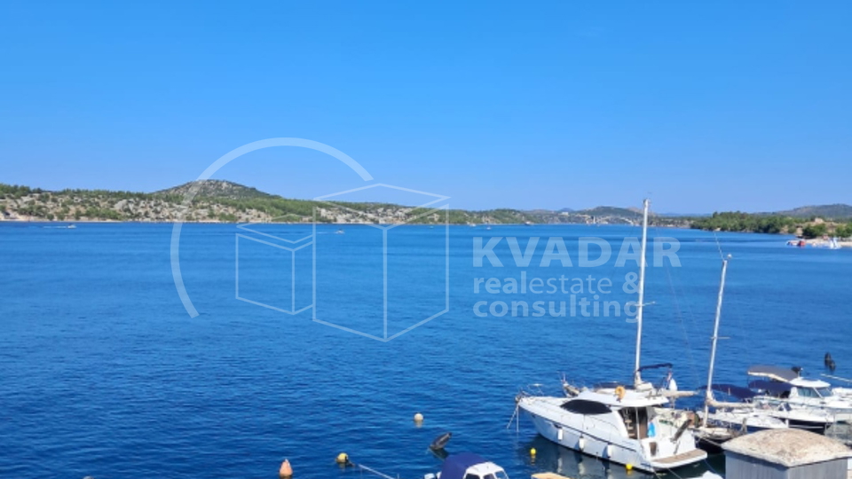 House, 180 m2, For Sale, Šibenik - Dolac