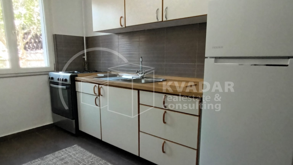 SUPER PRILIKA! ZAGREB, KUSTOŠIJA, PREKRASNA KUĆA SA GARAŽOM, TERASOM I VRTOM 142 m2