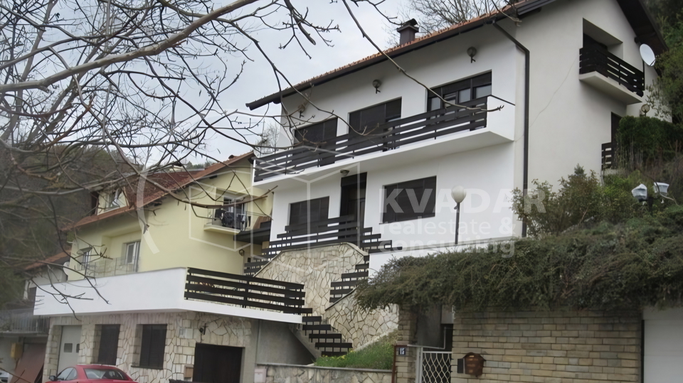 Krapinske Toplice&sol;dvoeta&zcaron;ni stan 190&comma;24m2&sol;terase&plus;balkoni&sol;odli&ccaron;na lokacija&excl;