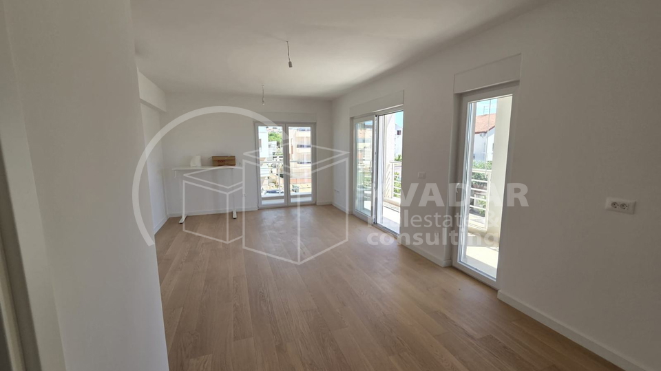 Zadar/novogradnja-luksuzan stan 4-sobni-121m2/terasa!