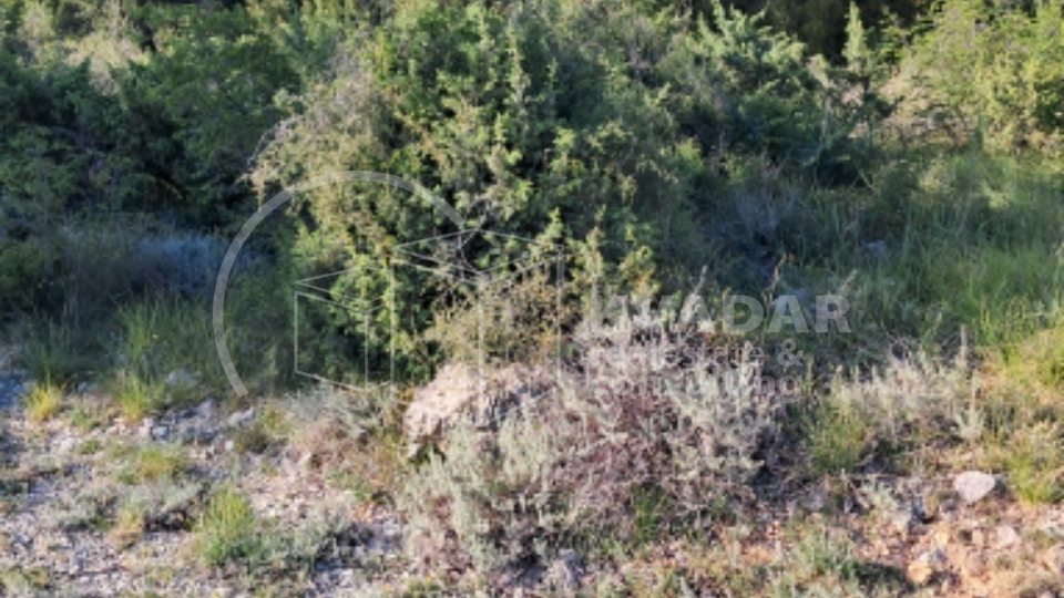 ZADAR-STANKOVCI&sol;gra&dstrok;evinsko zemlji&scaron;te 750m2 -dobra lokacija&excl;&excl;