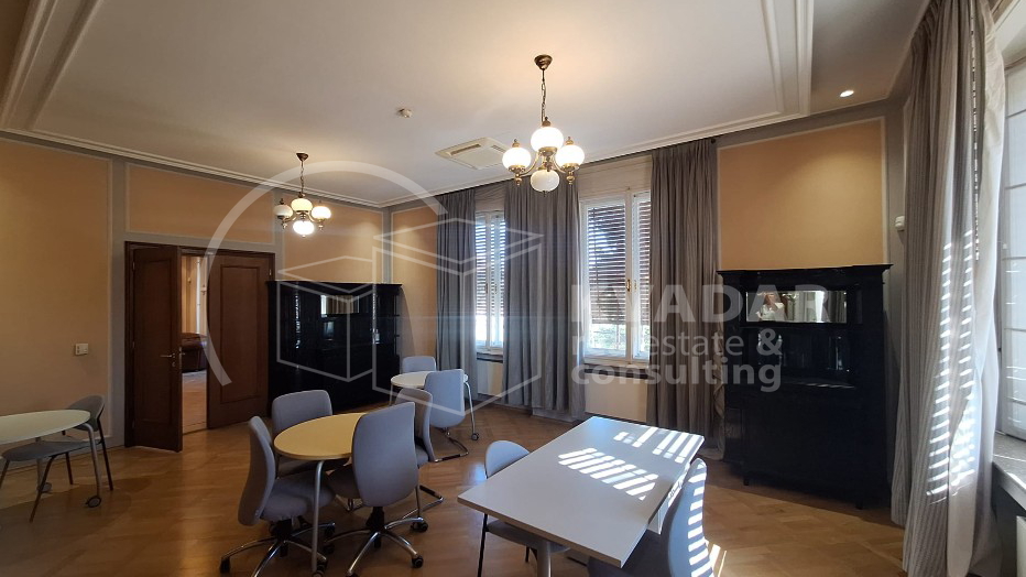 Ekskluzivan poslovni prostor 1130 m&sup2; za najam &ndash; Reprezentativna povijesna zgrada &lpar;M namjena&rpar; sa zatvorenim bazenom i saunom&excl;