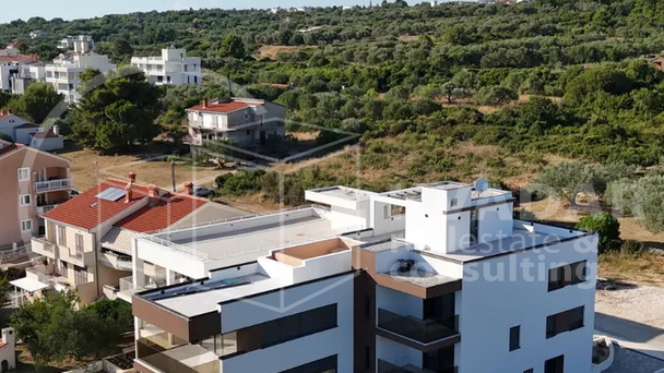 KOŽINO / LUKSUZAN APARTMAN 125 m2 / NOVOGRADNJA
