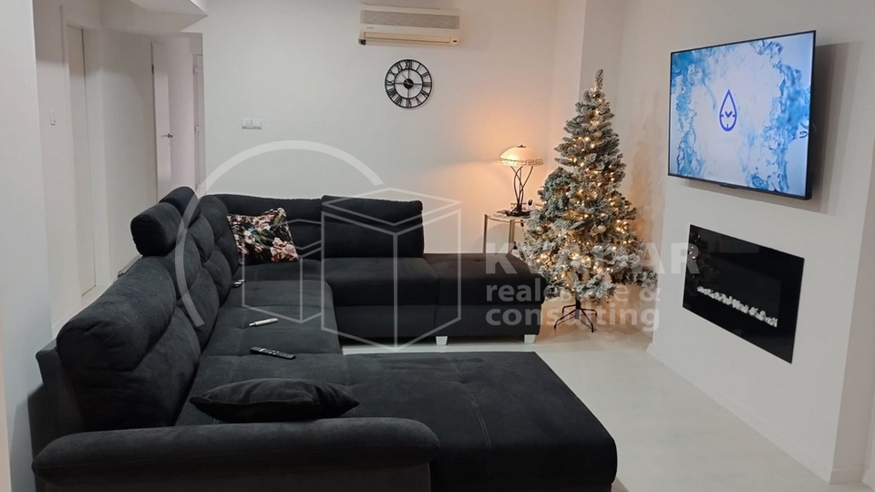 House&comma; 140 m2&comma; For Sale&comma; Privlaka