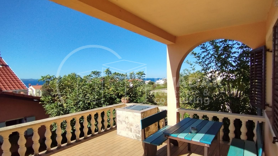 Bez provizije&ast;&ast;&ast;APARTMANSKA KU&Cacute;A - 4 STANA - KO&Zcaron;INO &lpar;120 m od mora&rpar;