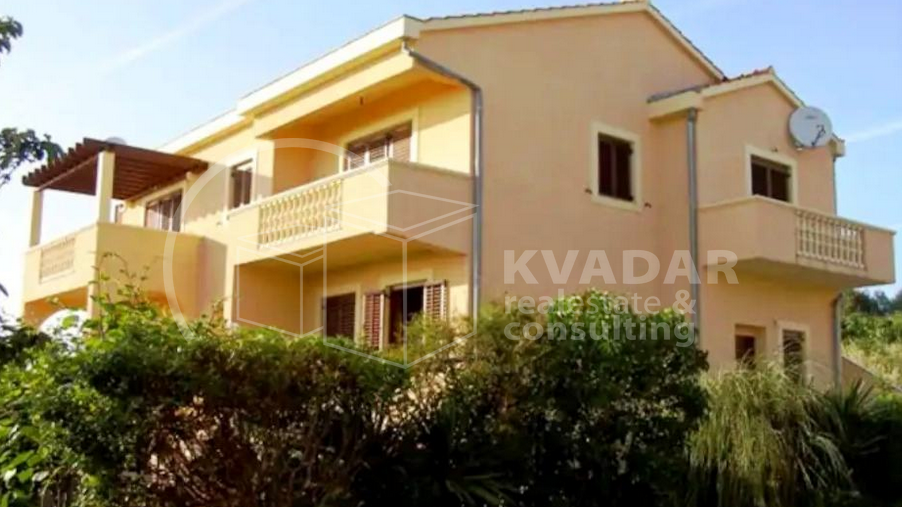 Bez provizije&ast;&ast;&ast;APARTMANSKA KU&Cacute;A - 4 STANA - KO&Zcaron;INO &lpar;120 m od mora&rpar;