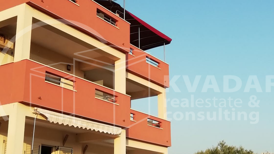 APARTMANSKA KU&Cacute;A - ODLI&Ccaron;NA PRILIKA &excl;&excl;&excl; - 10 STANOVA - SVETI FILIP I JAKOV &lpar;700 m od mora&rpar;