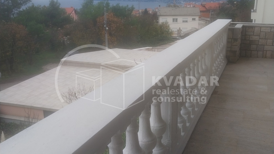 Rijeka/HOSTI, ETAŽA S OKUĆNICOM + visoko potkrovlje ukupno 199,11m2