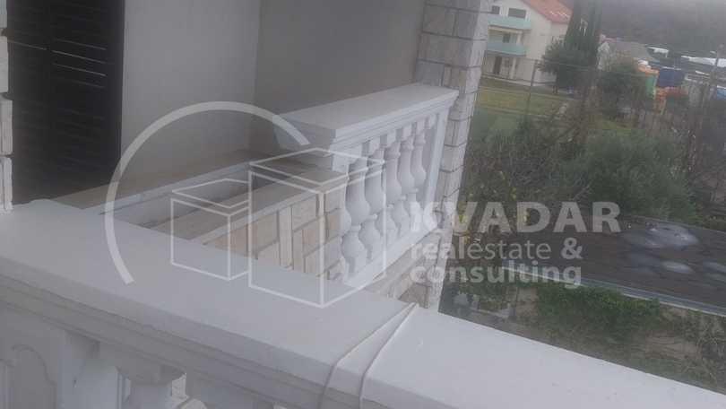 Rijeka/HOSTI/ETAŽA S OKUĆNICOM + visoko potkrovlje ukupno 199,11m2