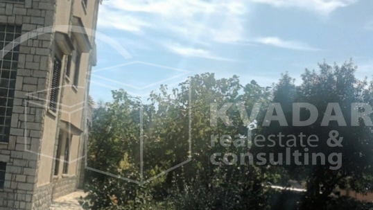 RIJEKA / HOSTI / stan s okućnicom 144,12m2!