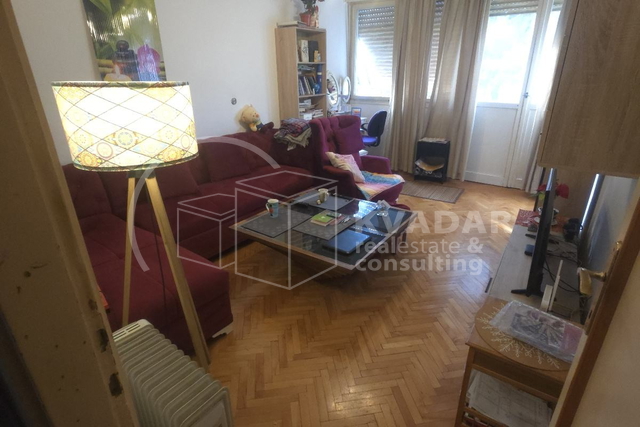 BEZ PROVIZIJE***Stan 70m2 na prvom katu - Split - širi centar!