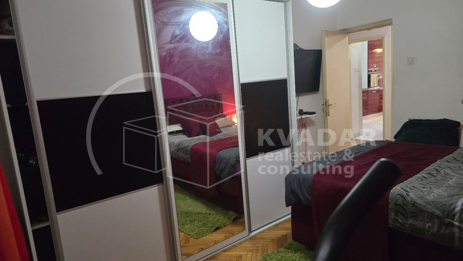 Stan 70m2 na prvom katu - Split - &scaron;iri centar