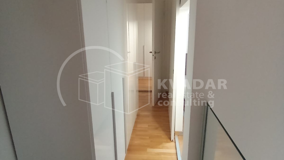 Maksimir/Kušlanova/komforan lijepo uređeni stan za najam/94m2/4-sobni/javni parking!