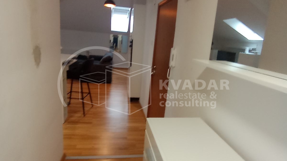 Maksimir/Kušlanova/komforan lijepo uređeni stan za najam/94m2/4-sobni/javni parking!