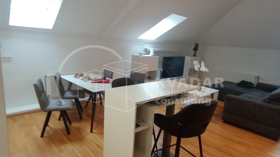 Maksimir/Kušlanova/komforan lijepo uređeni stan za najam/94m2/4-sobni/javni parking!