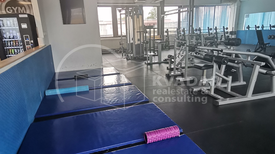 SUPER PRILIKA! ZAGREB, DONJA DUBRAVA, TERETANA OD 526,90 m2