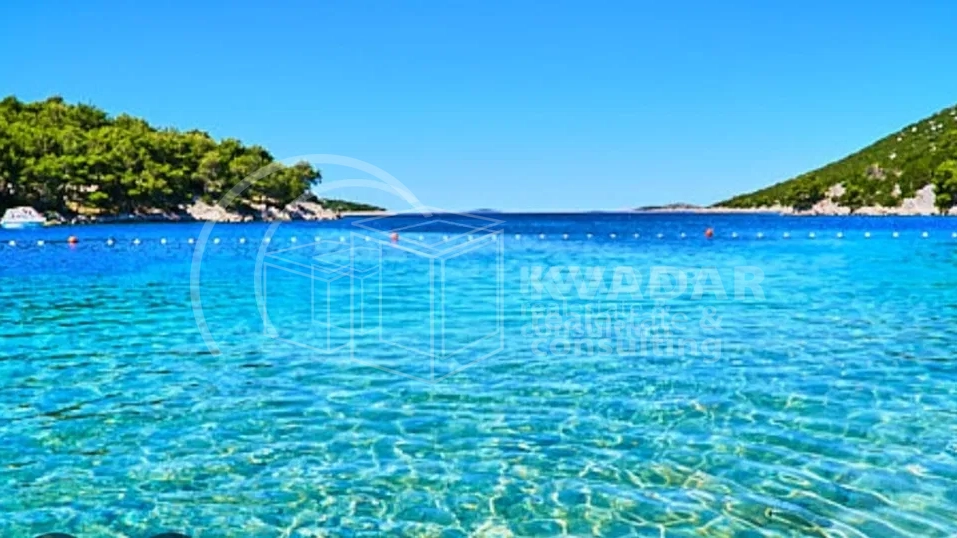 Luksuzan apartman u Tribunju /102 m2 / 200 m od plaže!           Luxury apartment for sale in Tribunj / 102 m2 / 200 m from the beach