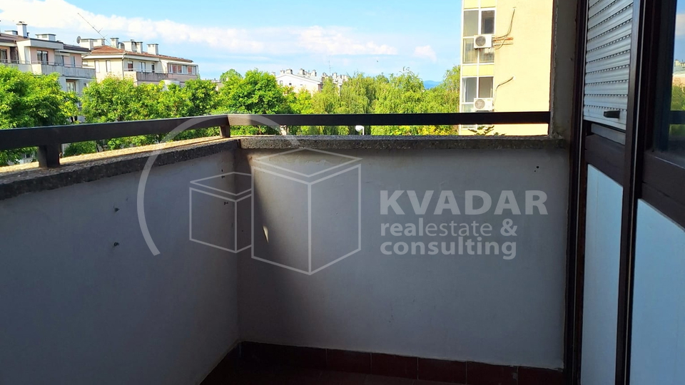 MALEŠNICA/2-SOBAN STAN 49 m2/NA ATRAKTIVNOJ LOKACIJI!