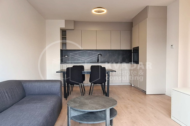 Stan za investiciju ili život – namješten, A+, terasa, parking