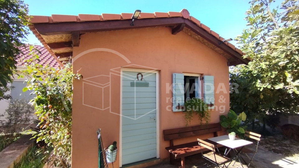 Bez provizije&ast;&ast;&ast;APARTMANSKA KU&Cacute;A - 4 STANA - KO&Zcaron;INO &lpar;120 m od mora&rpar;