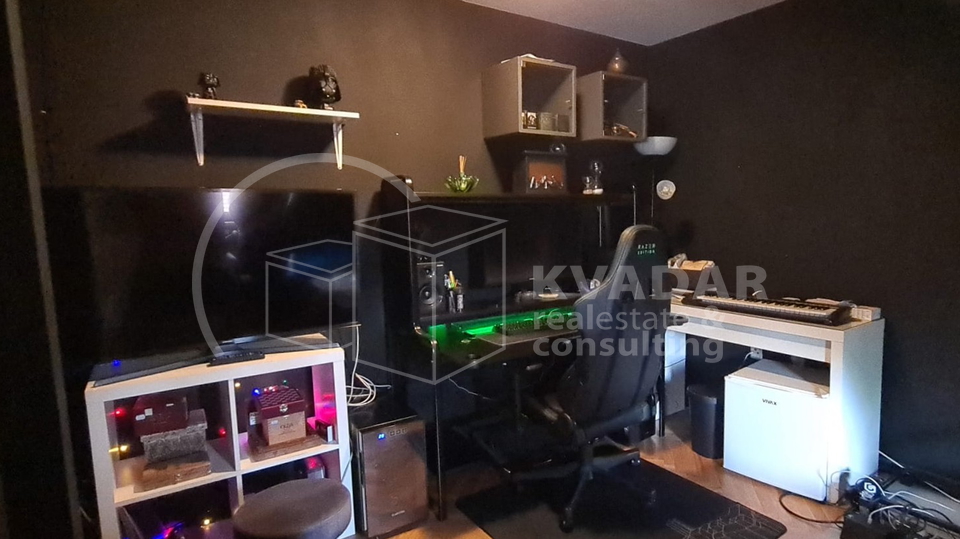 House&comma; 260 m2&comma; For Sale&comma; Velika Gorica - Pleso
