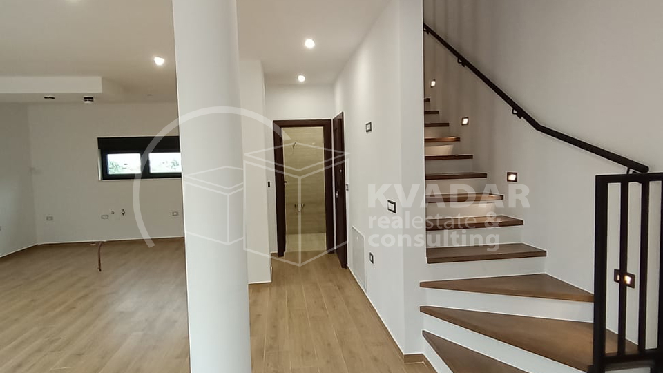 House&comma; 150 m2&comma; For Sale&comma; Privlaka - Sabunike
