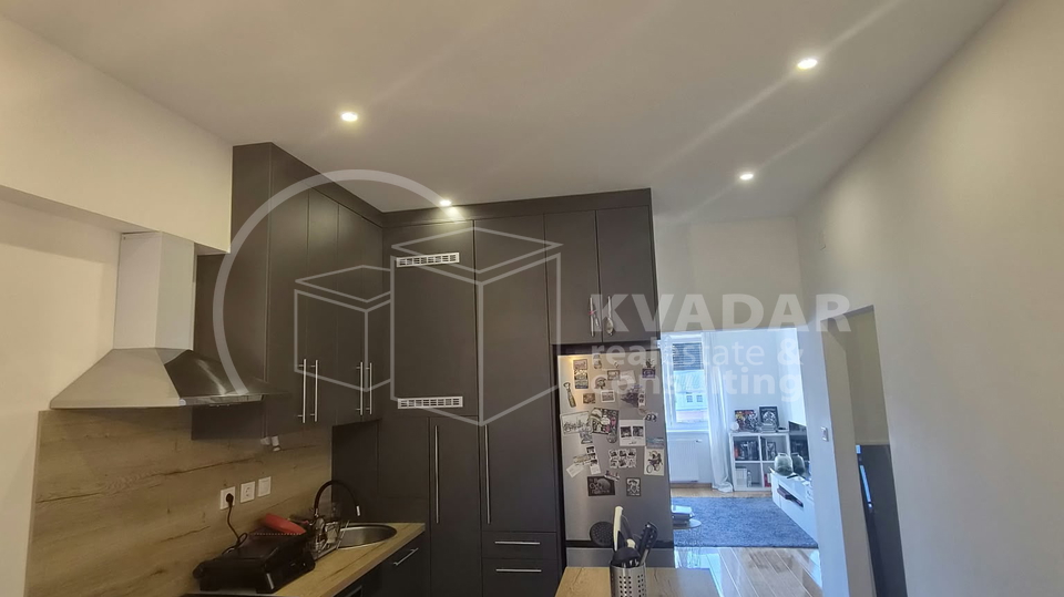 CENTAR&sol;KRI&Zcaron;ANJE BRANIMIROVE I KRALJICE JELENE 78m2&sol;3-sobn&sol;3kat&sol;balkoni&sol;LIFT&excl;