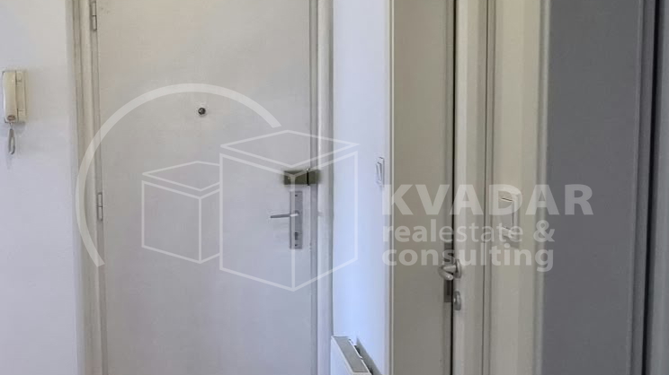 CENTAR&sol;KRI&Zcaron;ANJE BRANIMIROVE I KRALJICE JELENE 78m2&sol;3-sobn&sol;3kat&sol;balkoni&sol;LIFT&excl;
