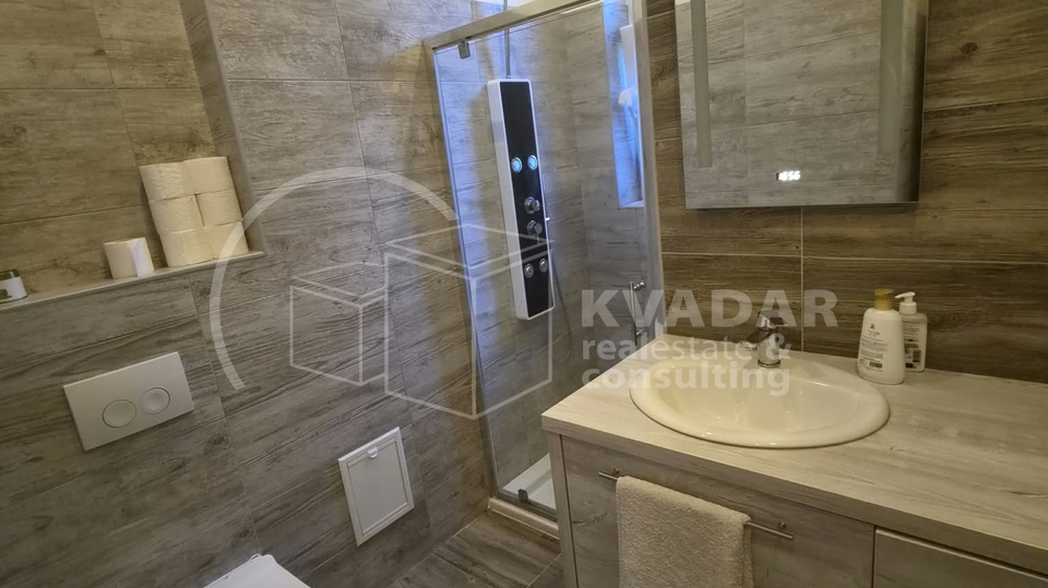 CENTAR&sol;KRI&Zcaron;ANJE BRANIMIROVE I KRALJICE JELENE 78m2&sol;3-sobn&sol;3kat&sol;balkoni&sol;LIFT&excl;