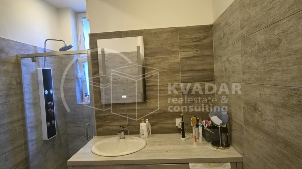 CENTAR&sol;KRI&Zcaron;ANJE BRANIMIROVE I KRALJICE JELENE 78m2&sol;3-sobn&sol;3kat&sol;balkoni&sol;LIFT&excl;