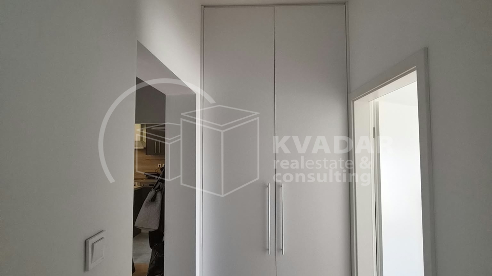 CENTAR&sol;KRI&Zcaron;ANJE BRANIMIROVE I KRALJICE JELENE 78m2&sol;3-sobn&sol;3kat&sol;balkoni&sol;LIFT&excl;