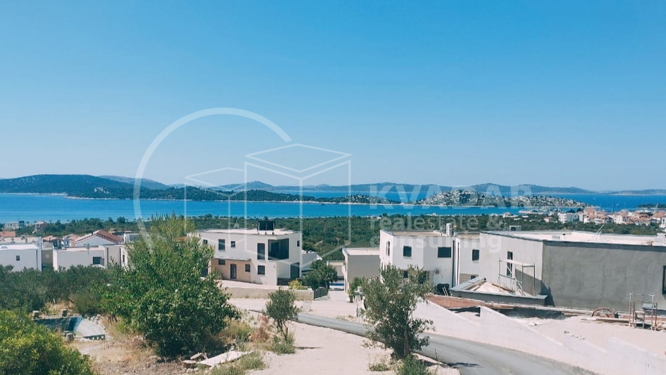 Prodaje se ekskluzivna VILA 1 s bazenom u Vodicama / 375 m2 /  Prekrasan pogled na more i arhipelag