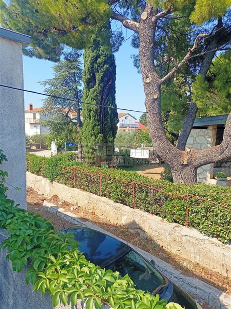 Pirovac prodaja stana