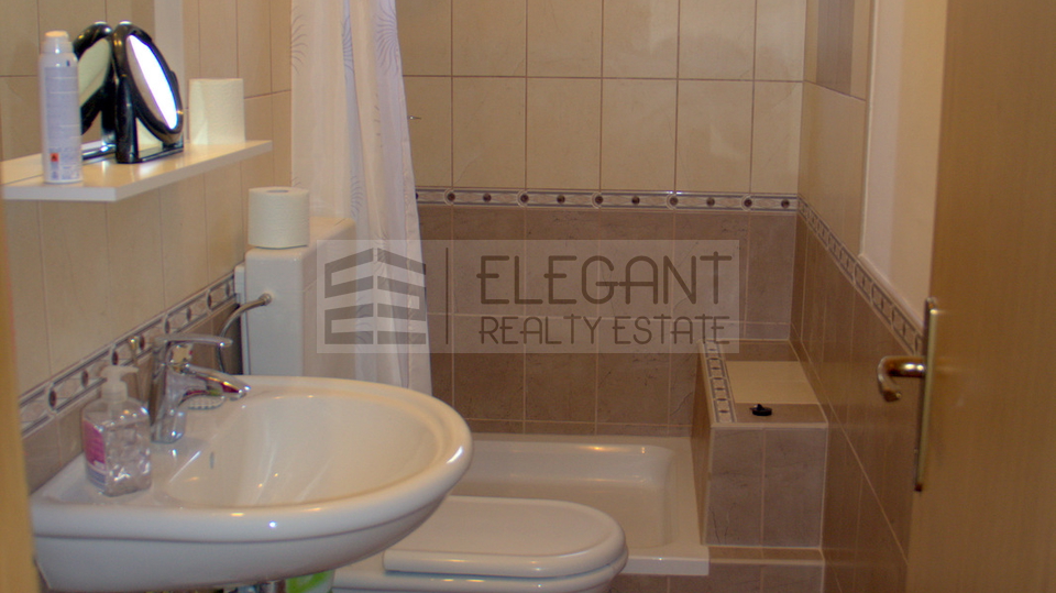House, 50 m2, For Sale, Murter