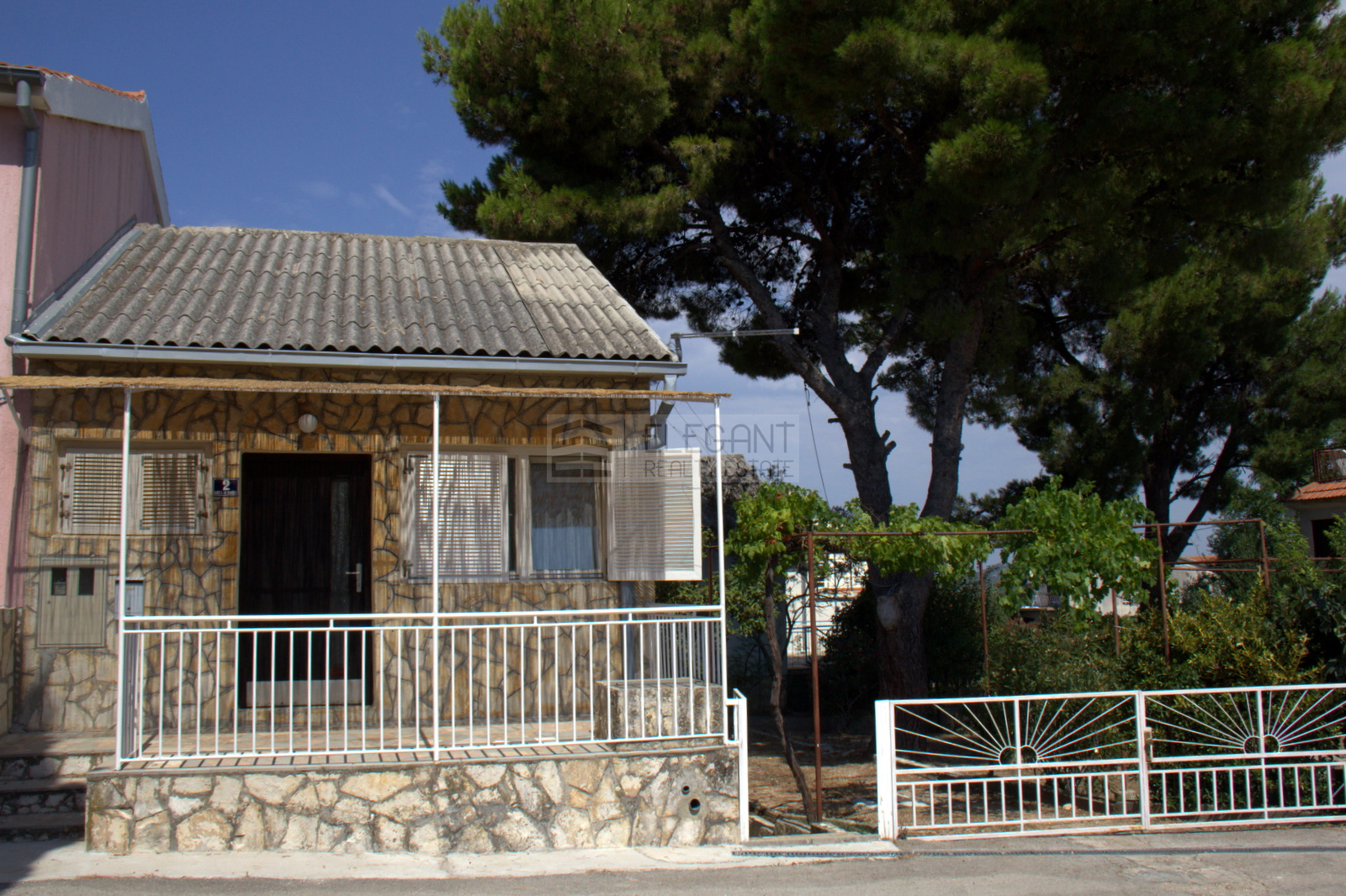 Prodaja kuće - Murter - Slanica
