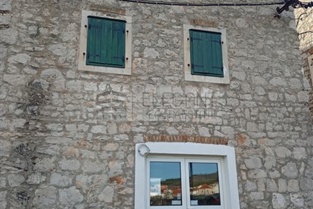 TRIBUNJ, sale of renovated stone house