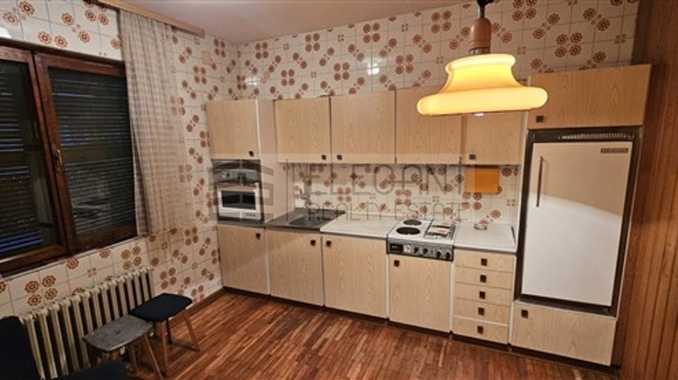 House, 260 m2, For Sale, Zagreb - Gajnice