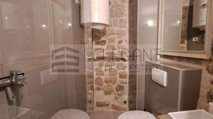House, 105 m2, For Sale, Pirovac