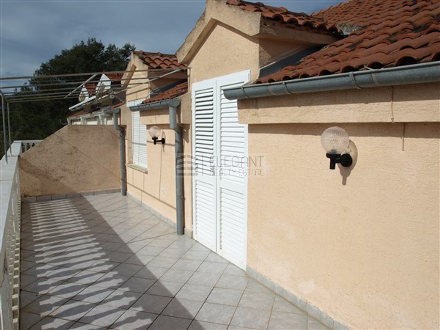 Otok Murter - Jezera prodaja kuće
