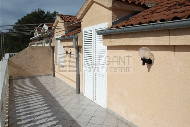 Otok Murter - Jezera prodaja kuće