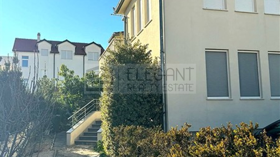 House, 334 m2, For Sale, Vodice