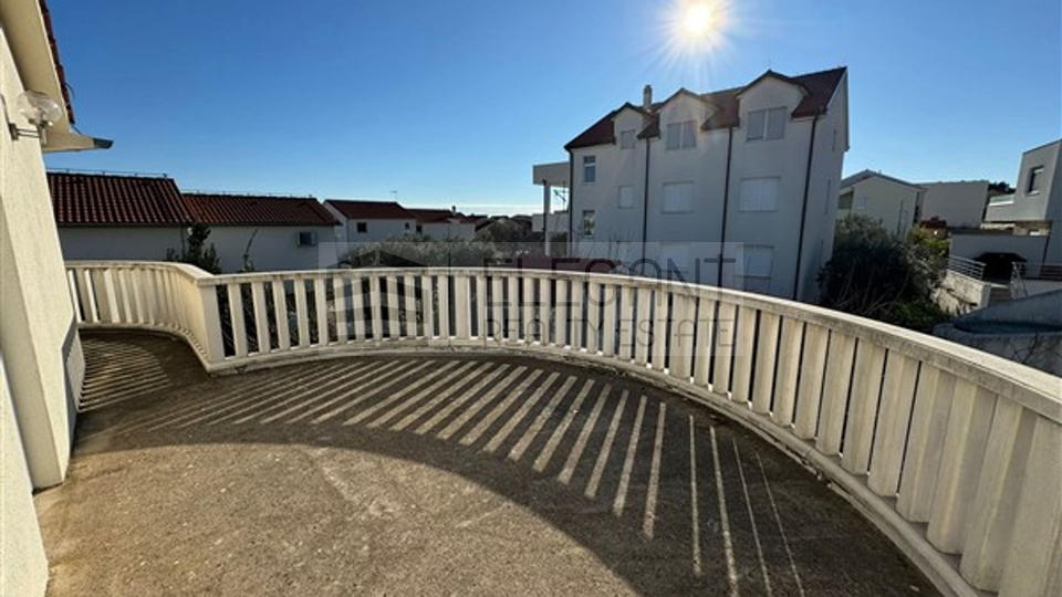 House, 334 m2, For Sale, Vodice