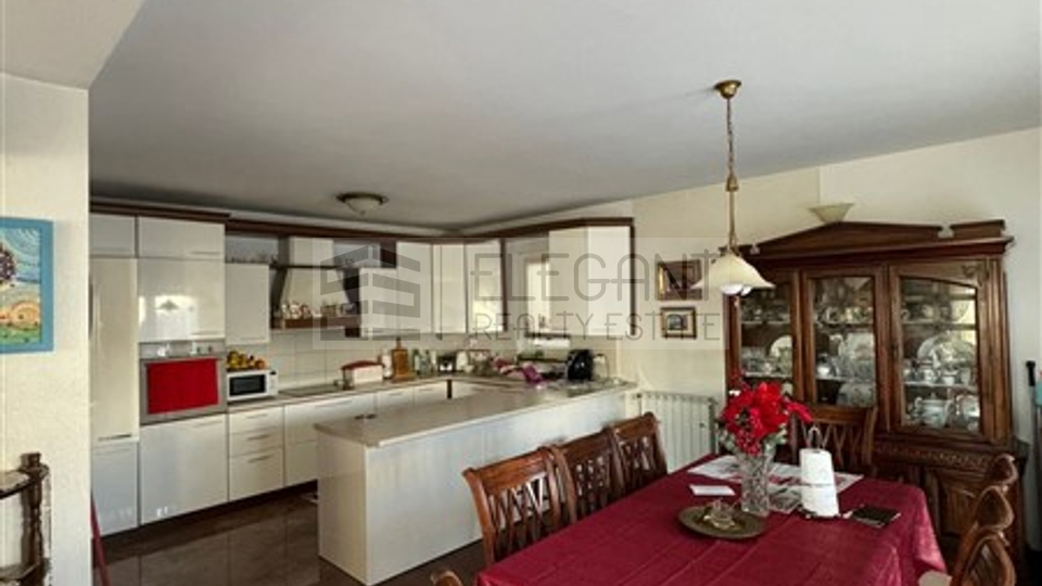 House, 334 m2, For Sale, Vodice