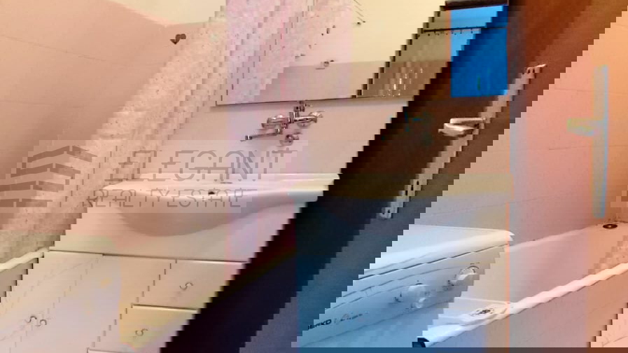 Murter Prodaja Ku&cacute;e - blizina Slanice