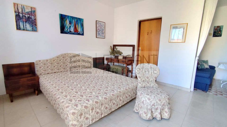 Murter Prodaja Ku&cacute;e - blizina Slanice