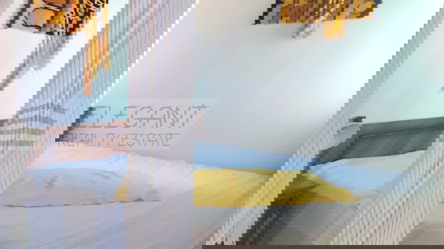 Murter Prodaja Ku&cacute;e - blizina Slanice